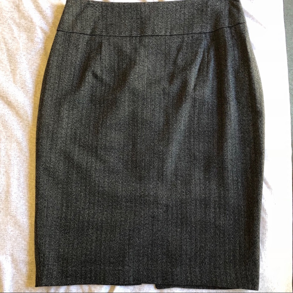 EUC Mossimo Pencil Skirt
